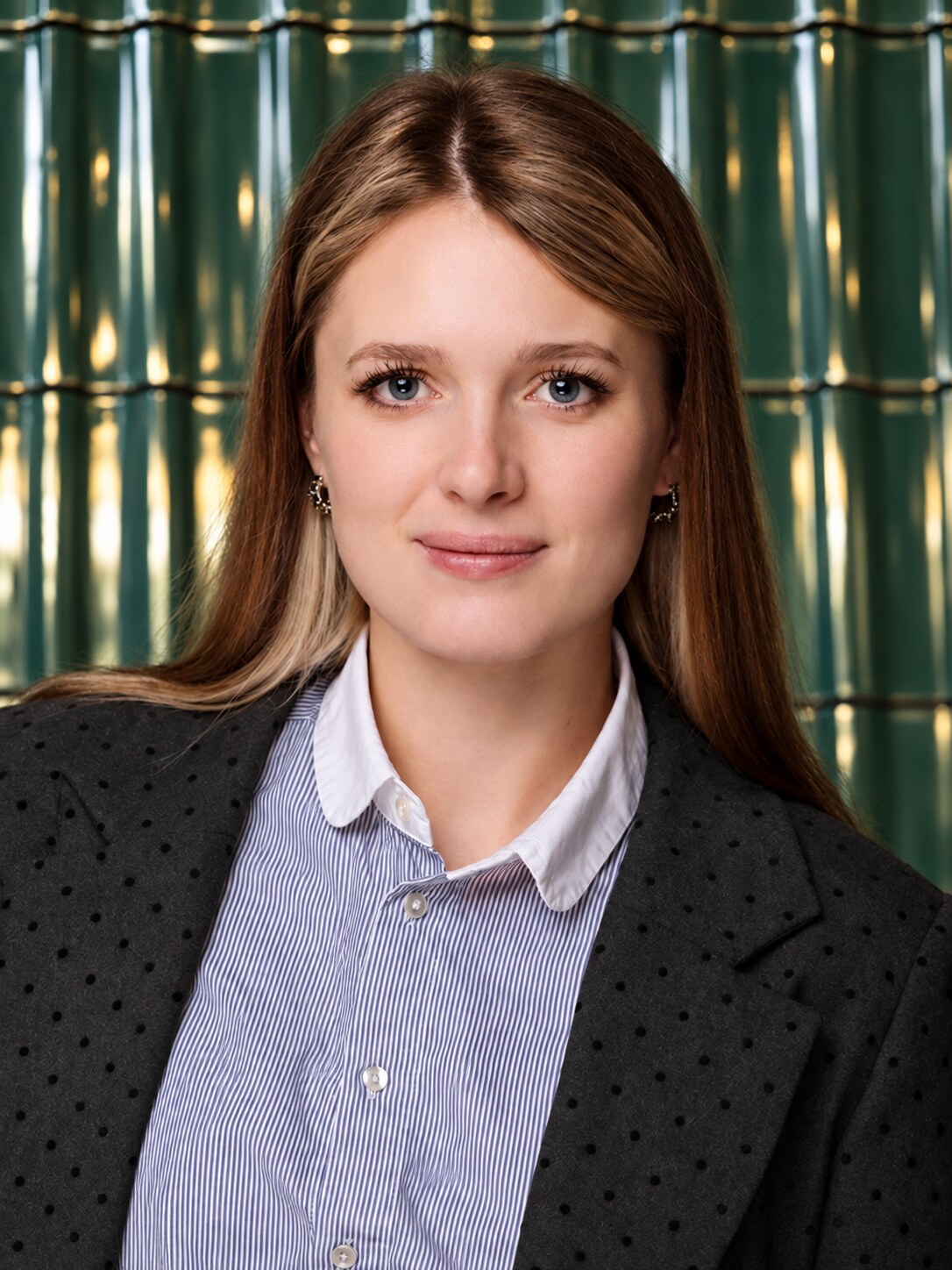 ANNA TIKHONOVA — Senior Legal Counsel at Connection Middle East